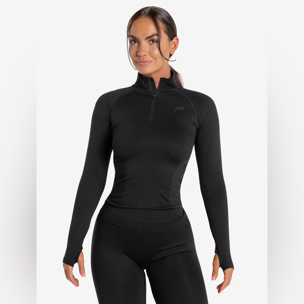 Pursue Fitness Core Seamless 1/4 Zip Up in Blackout